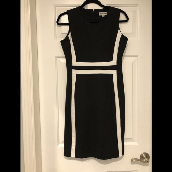 Sheath Dress - Picture 2 of 4
